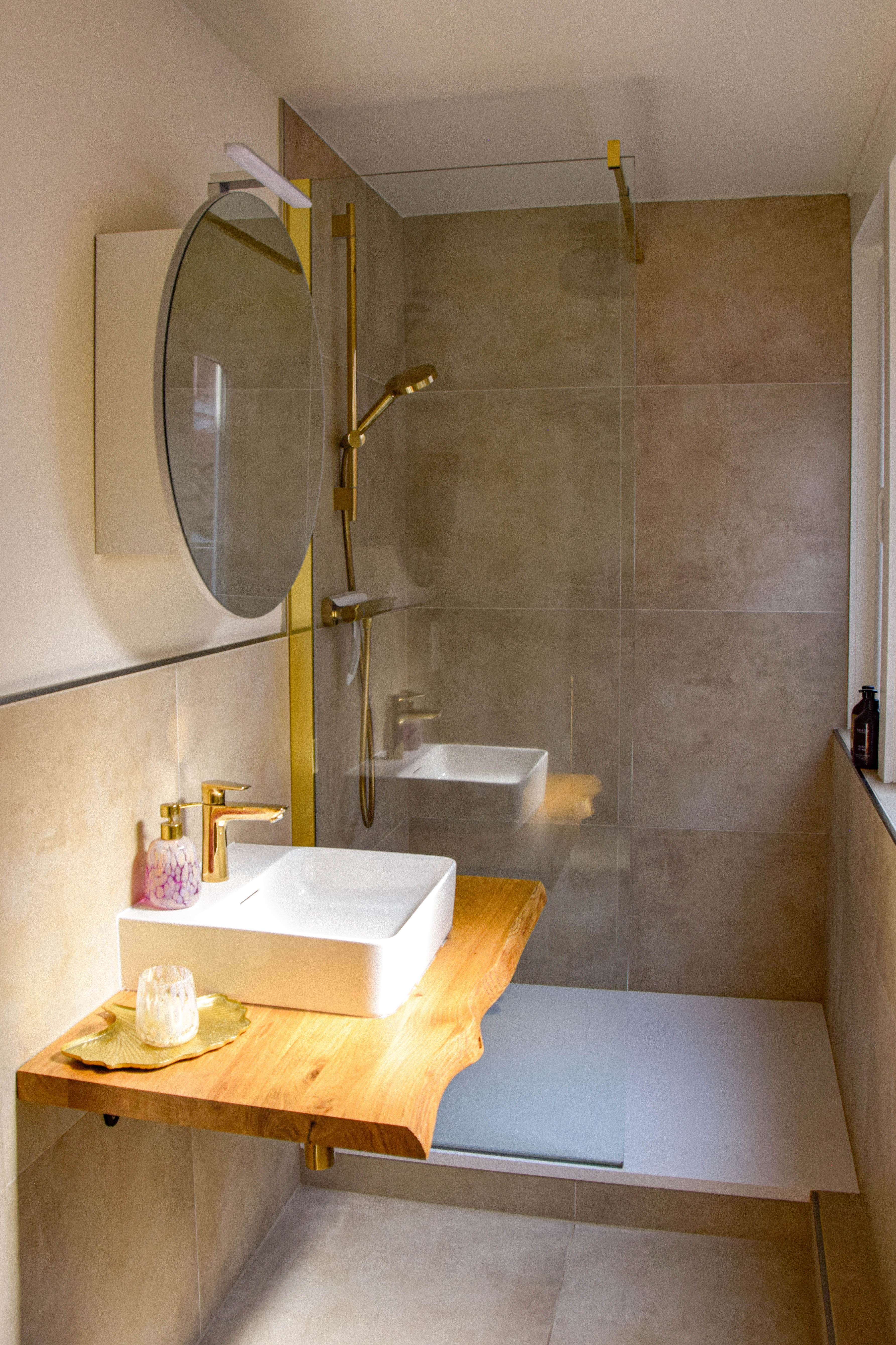 Goldlöckchen Ferienwohnung Detmold – Küche modern und vollständig ausgestattet