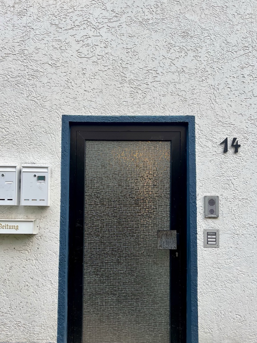 Eingang zur Ferienwohnung Goldlöckchen an der Rückseite des Hauses: Bruchmauerstraße 14 in Detmold